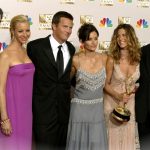 Collezione del cast di Friends Jennifer Aniston e il resto del castckSnEGdr1 5