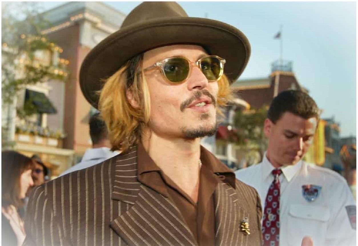 Johnny Depp vince su Amber Heard dopo che il giudice della VirginiauzdTKS3dC 1