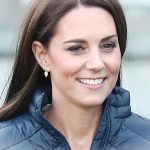 Kate Middleton faccia di fastidio disgusto dopo aver sentito i nomiqwMfPGL 4