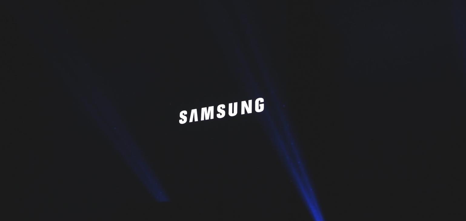 Samsung brevetta un display pieghevole estensibile e arrotolabile per BAL8cZtL 1 1