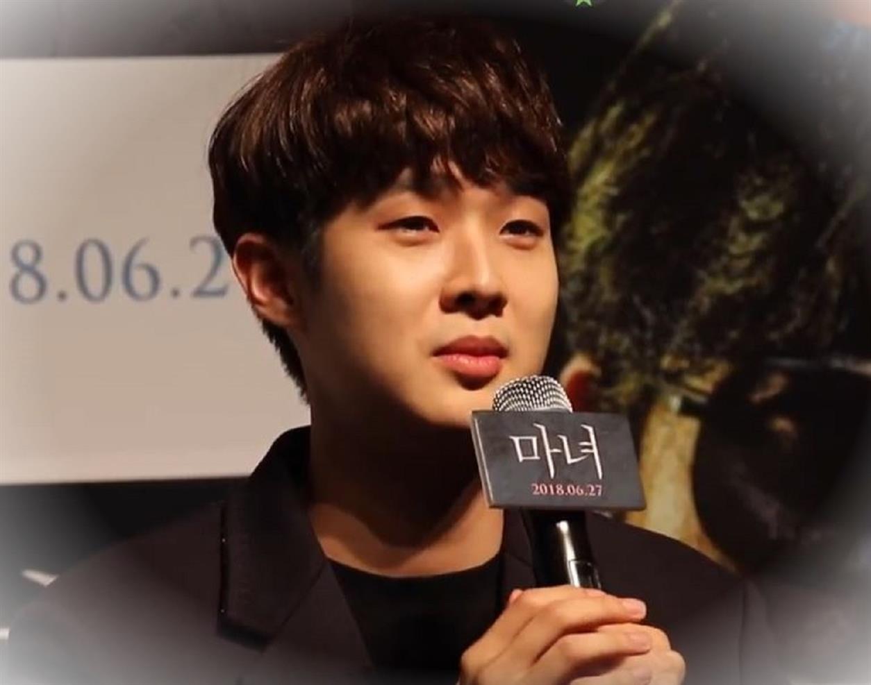 Choi Woo Shik parla di Our Beloved Summer del suo personaggio e diCuXv4 1