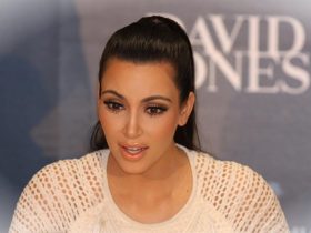 Kim Kardashian si sta frustrando per le buffonate pubbliche di KanyejD0hA 3