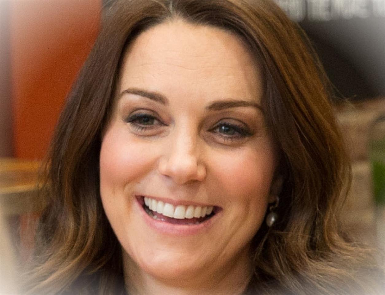 Kate Middleton vista come la perfetta regina consorte rispetto a3KPA641 1