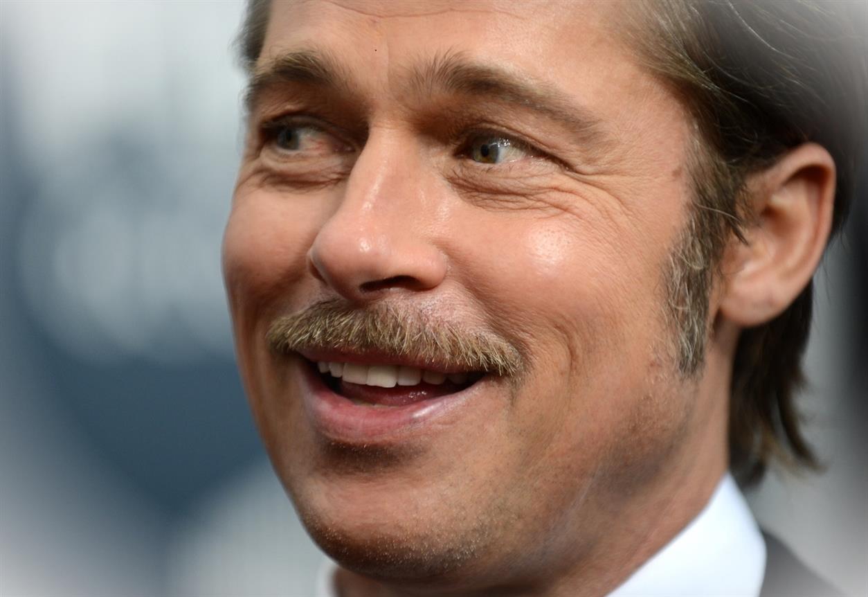 Brad Pitt incolpa Angelina Jolie di aver fatto credere ai figli disHM9C3 1