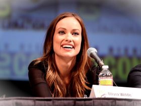 Olivia Wilde Only Uses Harry Styles To Stay Relevant After LeavinggNqwB7 3