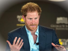 Royal Experts Now Weighing In On Prince Harrys Memoir Spare SeeingGOsEubVkl 3