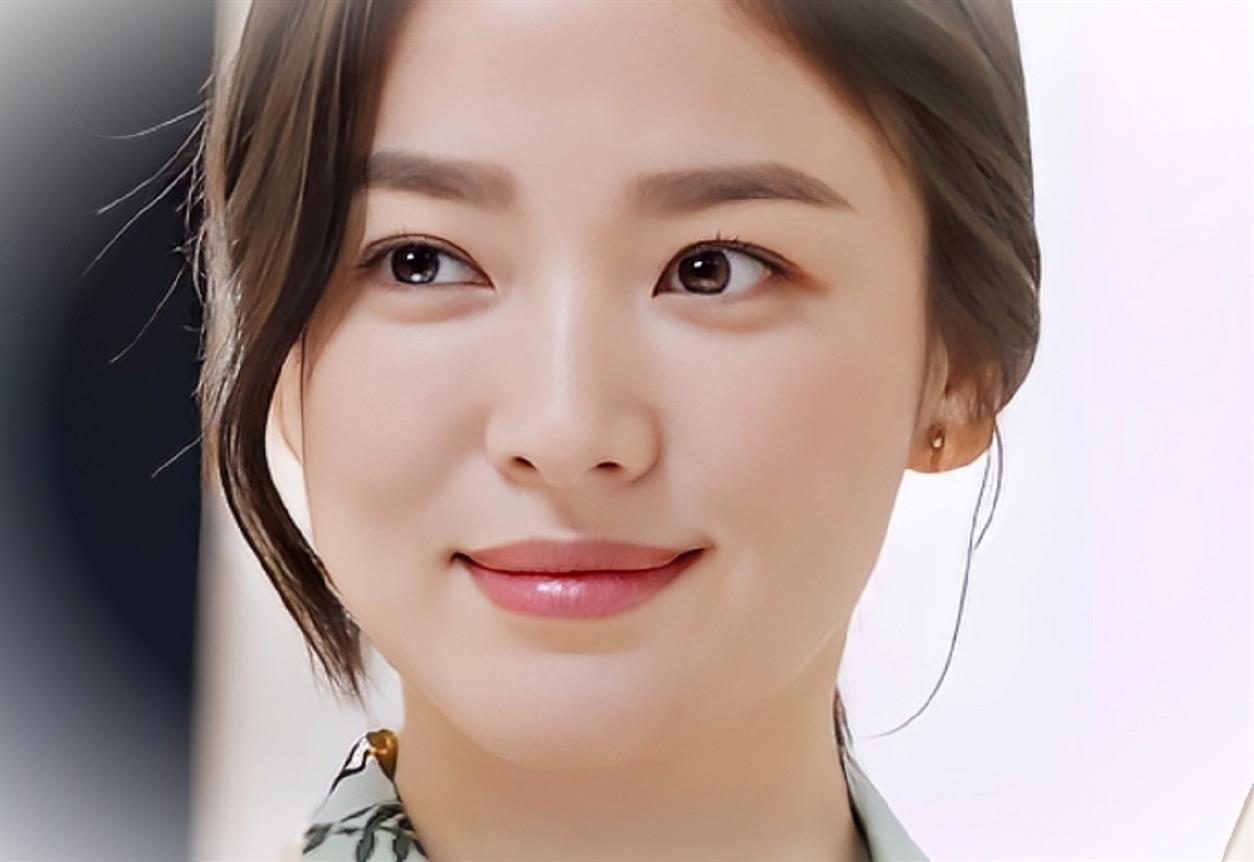 Song Hye Kyo Discusses The Dark Side Of Her Acting In Netflixs Thed1v8BX 1