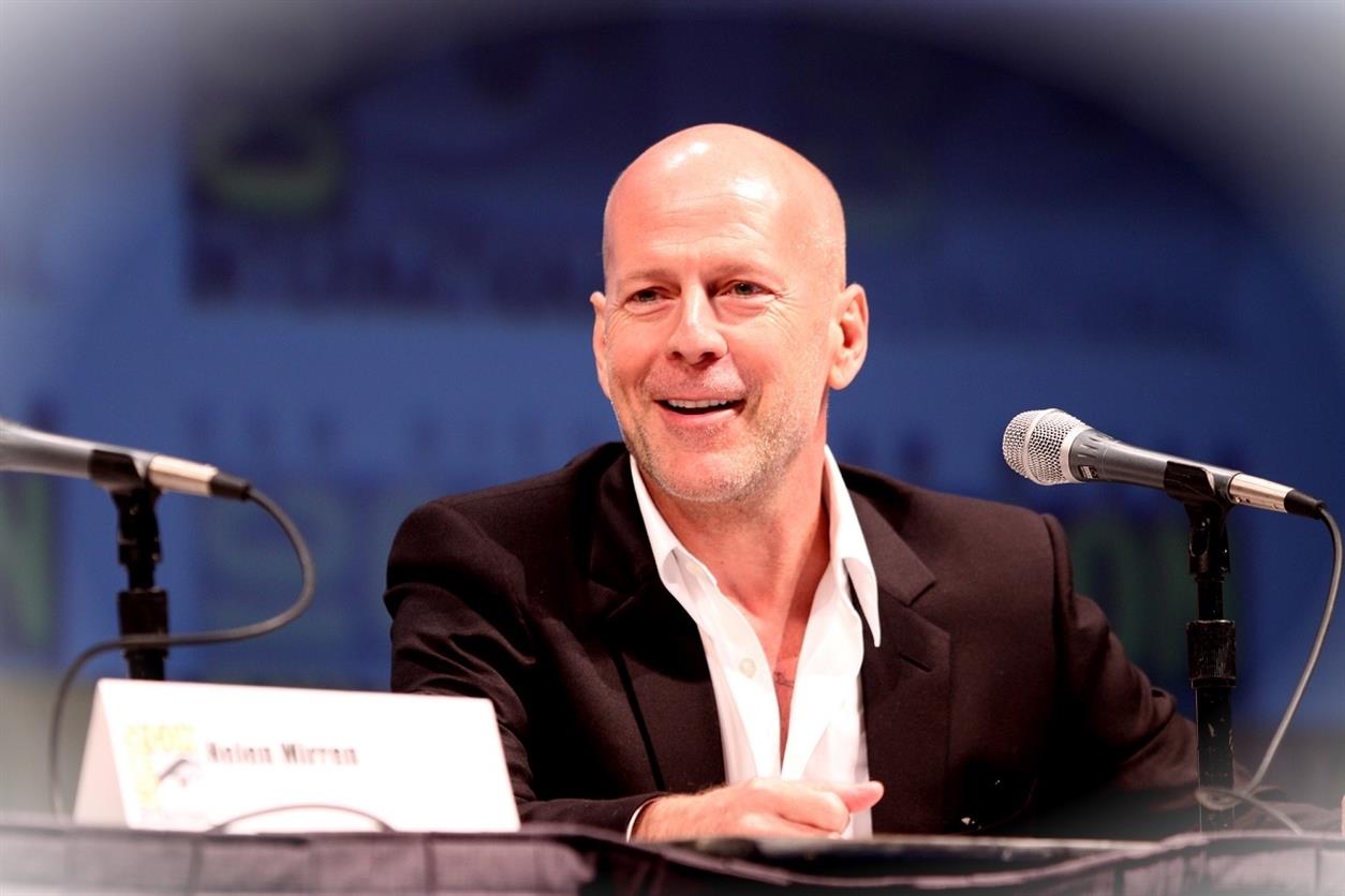 Bruce Willis Case Worsens Now Has Cruel Frontotemporal DementiaKo1pW 1
