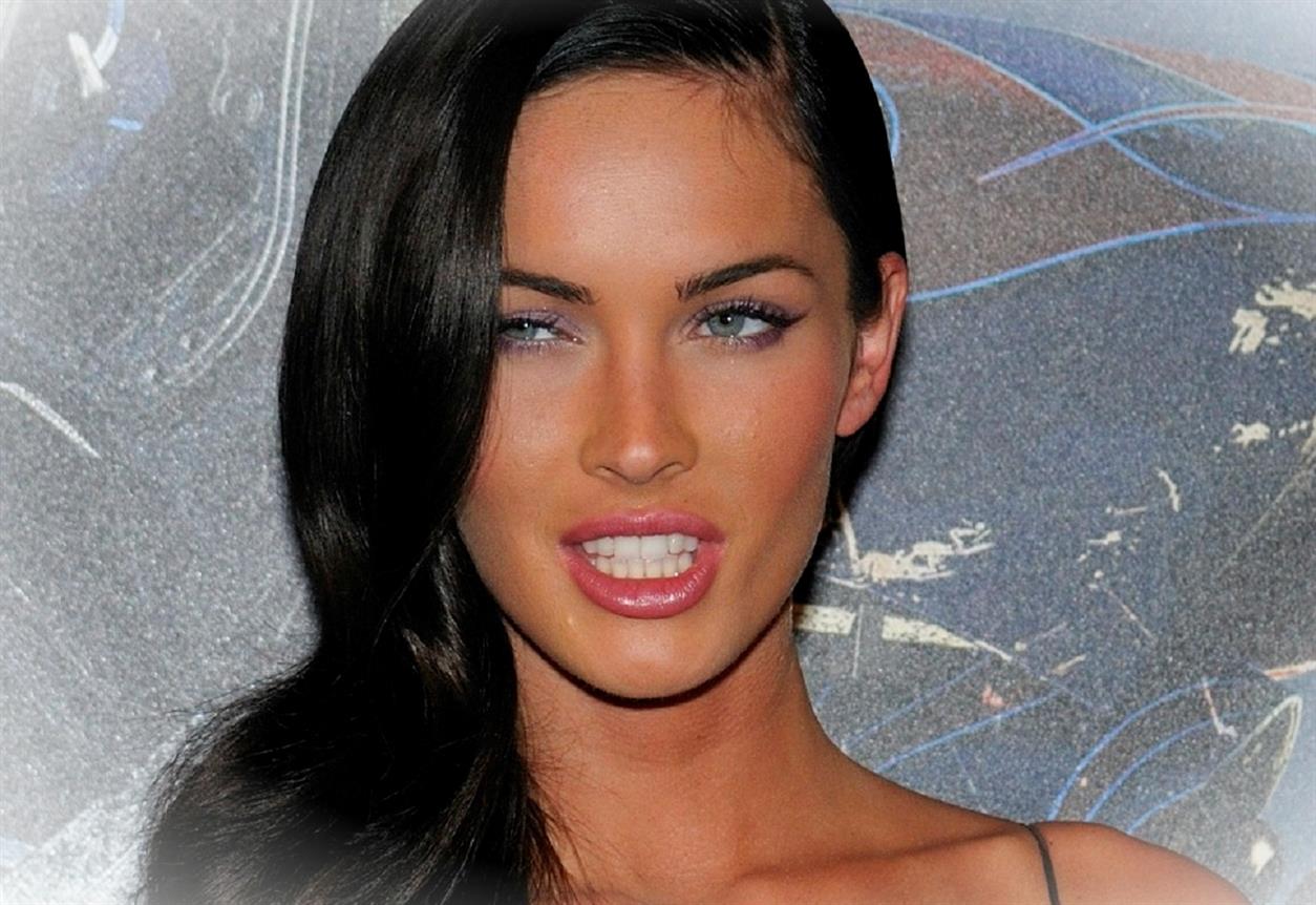 Megan Fox Steers Clear Of Claims She Confirms Sophie Llyod Is ThekZRaV4VaM 1