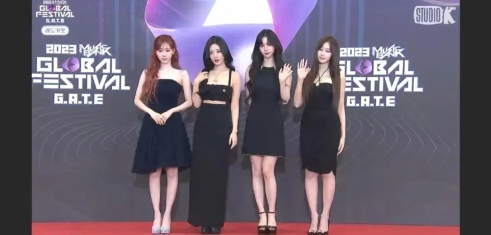 2023 Music Bank Global Festival Red Carpet Look Ive Tomorrow X insieme Cj7q0Dt1 10 12